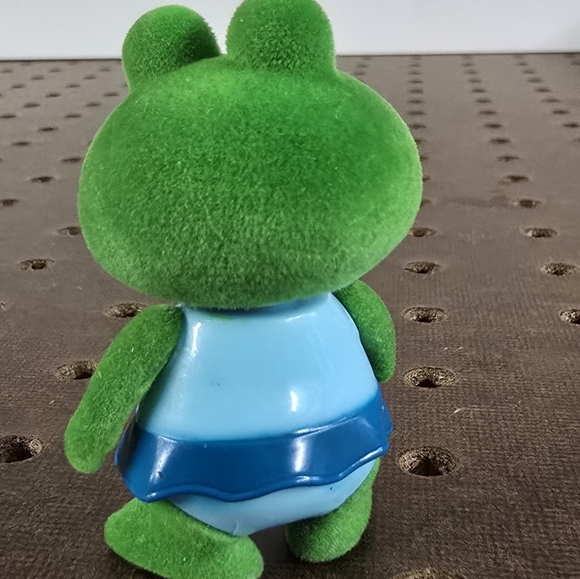 Lil Woodzeez Bobblehead Frog Figure, 2" - Picture 2 of 2